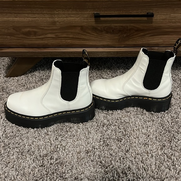 Dr. Martens 2976 Platform Quad - Picture 4 of 7